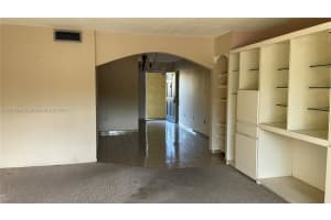 10 NW 87th Ave, Miami, FL 33172, Sold 01/23/23