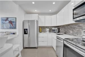 ELDORADO TOWERS, 3625 N Country Club Dr APT 1201, Aventura, FL 33180, Sold 05/16/23