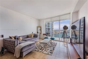 325 S Biscayne Blvd #4123, Miami, FL 33131, Sold 06/26/23