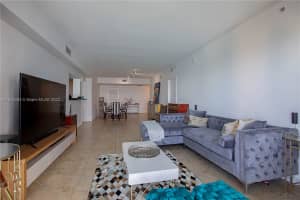 325 S Biscayne Blvd #4123, Miami, FL 33131, Sold 06/26/23
