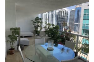 1200 Brickell Bay Dr, Miami, FL 33131, Sold 03/03/23