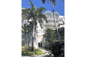 494 NW 165th St c 304, Miami, FL 33169, Sold 02/10/23