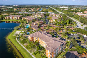 4702 SW 160th Ave APT 329, Miramar, FL 33027, Sold 04/05/23