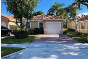 563 NW 130th Ave, Pembroke Pines, FL 33028, Sold 03/28/23
