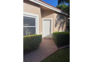 563 NW 130th Ave, Pembroke Pines, FL 33028, Sold 03/28/23