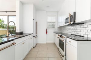 3960 N Flagler Dr APT 206, West Palm Beach, FL 33407, Sold 02/07/23