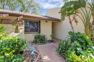 1571 NW 96th Way #1571, Pembroke Pines, FL 33024, Sold 01/13/23