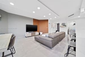 20191 E Country Club Dr APT 409, Aventura, FL 33180, Sold 05/03/23