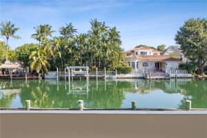 4011 Meridian Ave APT 22, Miami Beach, FL 33140, Sold 03/10/23