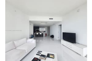 851 NE 1st Ave apt 3809, Miami, FL 33132, Sold 07/24/23