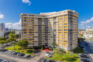 100 Golden Isles Dr APT 1410, Hallandale Beach, FL 33009, Sold 09/29/23