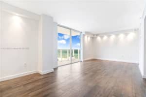 2457 Collins Ave APT 1102, Miami Beach, FL 33140, Sold 01/06/23