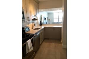 100 Lincoln Rd, Miami Beach, FL 33139, Sold 04/12/23