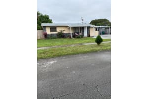 7930 NW 174th St, Hialeah, FL 33015, Sold 02/22/23