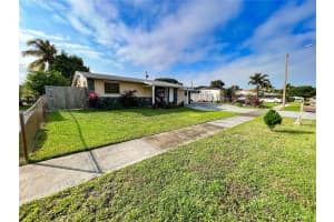 7930 NW 174th St, Hialeah, FL 33015, Sold 02/22/23