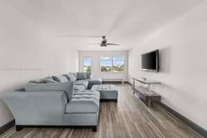 730 Pennsylvania Ave APT 605, Miami Beach, FL 33139, Sold 01/12/23