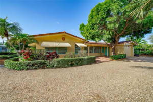 1 SW 8th Terrace, Boca Raton, FL 33486, Sold 01/23/23