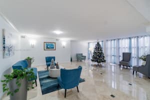 800 Parkview Dr APT 527, Hallandale Beach, FL 33009, Sold 02/28/23