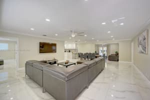 1307 Rodman St, Hollywood, FL 33019, - MLS#A11315862
