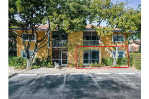 441 SE 10th St APT D101, Dania Beach, FL 33004, Sold 03/07/23