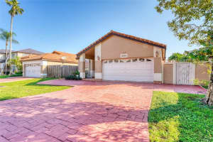 19593 NW 83rd Ct, Hialeah, FL 33015, Sold 07/27/23