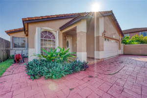 19593 NW 83rd Ct, Hialeah, FL 33015, Sold 07/27/23