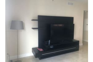 7270 SW 89th St, Miami, FL 33156, Sold 03/17/23