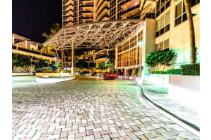 400 Alton Rd, Miami Beach, FL 33139, Sold 02/22/23