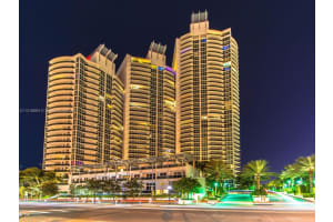 400 Alton Rd, Miami Beach, FL 33139, Sold 02/22/23