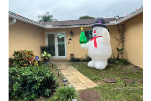 8408 SW 26th Pl, Davie, FL 33328, Sold 05/02/23