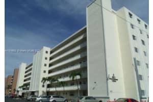 421 NE 14th Ave APT 405, Hallandale Beach, FL 33009, Sold 01/20/23