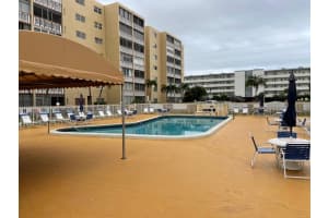 421 NE 14th Ave APT 405, Hallandale Beach, FL 33009, Sold 01/20/23