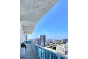 700 NE 25th St, Miami, FL 33137, Sold 02/27/23