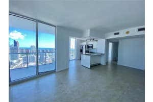 185 SW 7th St APT 4012, Miami, FL 33130, Sold 04/05/23
