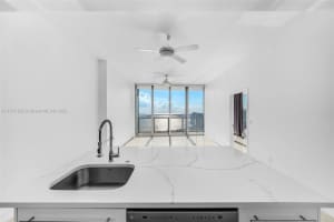 888 Biscayne Blvd APT 4806, Miami, FL 33132, Sold 02/17/23