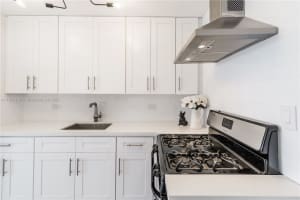 710 Washington Ave APT 420, Miami Beach, FL 33139, Sold 02/09/23