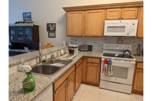 1269 NW 123rd Ave #1, Pembroke Pines, FL 33026, Sold 01/27/23