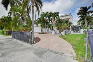 1109 Hollywood Blvd, Hollywood, FL 33019, - MLS#A11317805