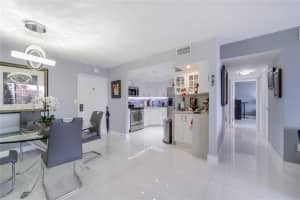 1450 Brickell Bay Dr APT 1410, Miami, FL 33131, Sold 02/28/23