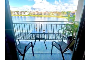 490 W Park Dr APT 204, Miami, FL 33172, Sold 03/31/23