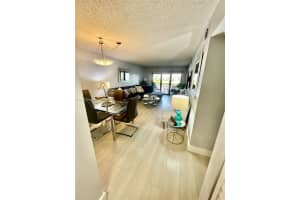 490 W Park Dr APT 204, Miami, FL 33172, Sold 03/31/23