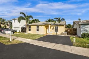 12089 SW 251st St, Homestead, FL 33032, Sold 01/27/23