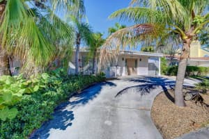 825 Harrison St, Hollywood, FL 33019, - MLS#A11318278