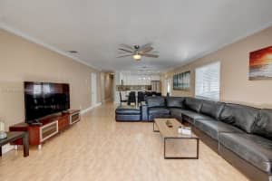 825 Harrison St, Hollywood, FL 33019, - MLS#A11318278