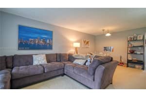 608 NE 2nd St APT 243, Dania Beach, FL 33004, Sold 02/10/23