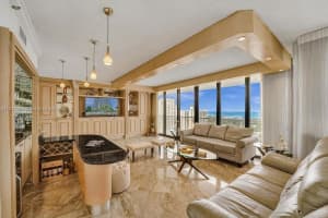 20281 E Country Club Dr APT 2014, Aventura, FL 33180, Sold 08/25/23