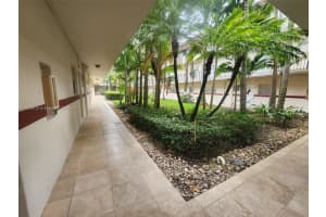8600 SW 67th Ave APT 906, Miami, FL 33143, Sold 03/22/23