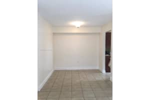 7215 NW 179th St APT 105, Hialeah, FL 33015, Sold 01/12/23