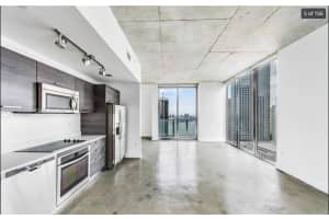 151 SE 1st St Apt 3201, Miami, FL 33131, Sold 05/15/23