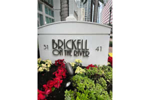 41 SE 5th St APT 2307, Miami, FL 33131, Sold 04/05/23